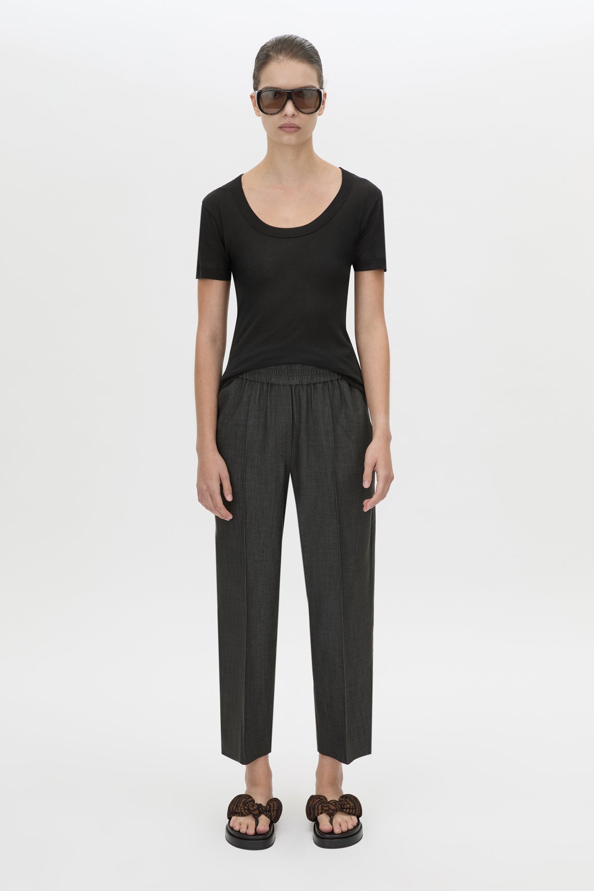 Front view CAMILLA AND MARC straight leg Arlowe Crop Pant in denim navy with elasticated waistband.