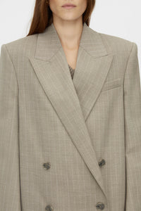 Arnelle Blazer