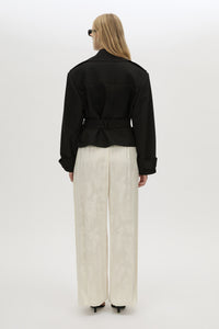 Asena Short Trench