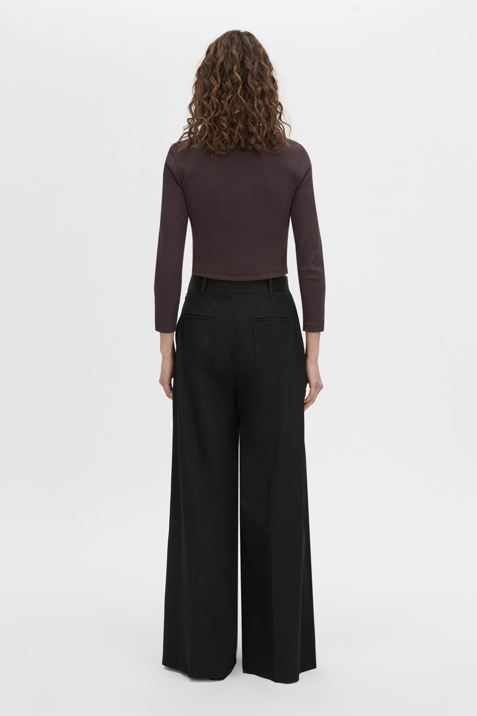 Back view CAMILLA AND MARC Aubrey Long Sleeve Rib Top in hickory with a contrast corozo button placket.