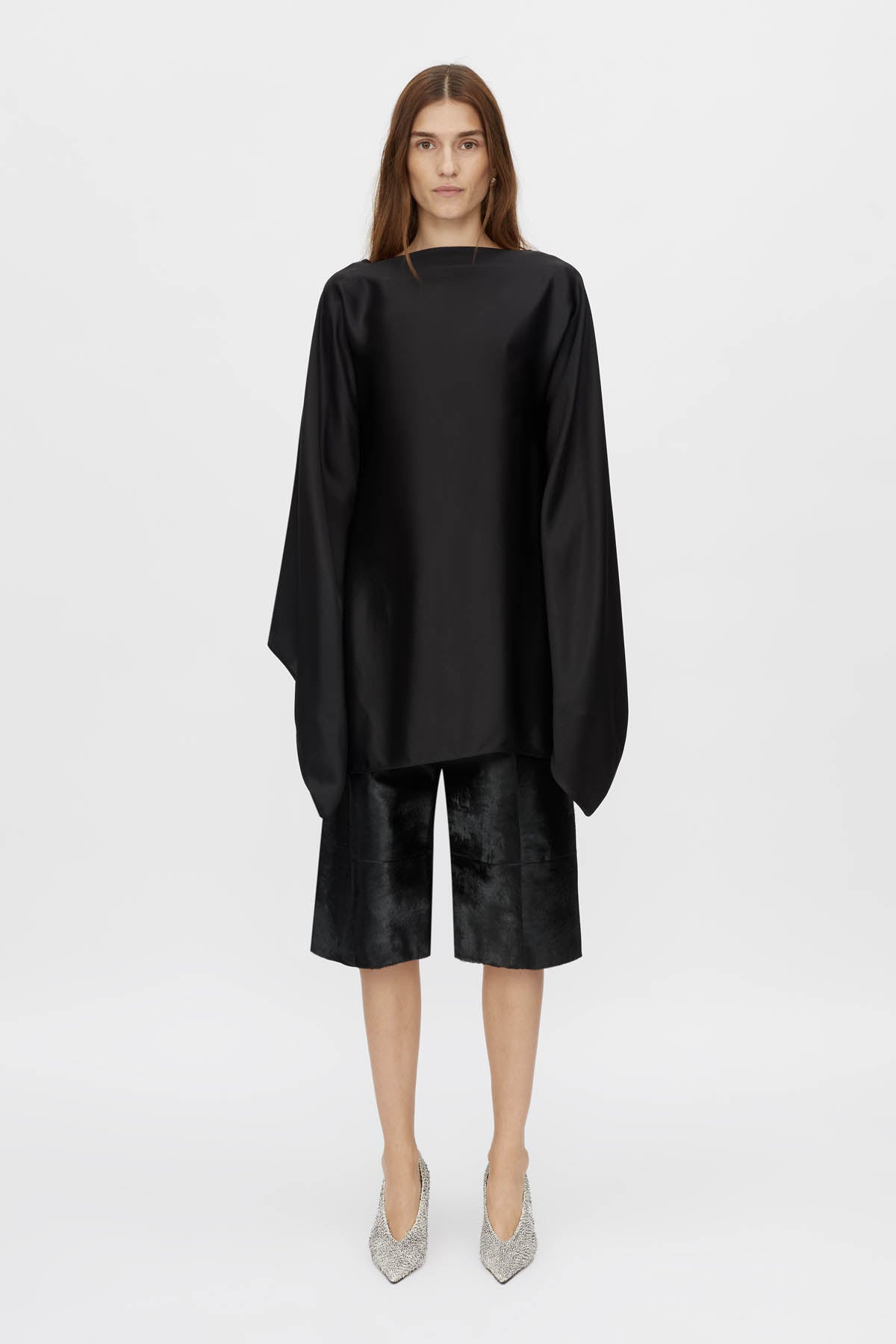 Aviana Long Sleeve Top in Black - CAMILLA AND MARC® C&M