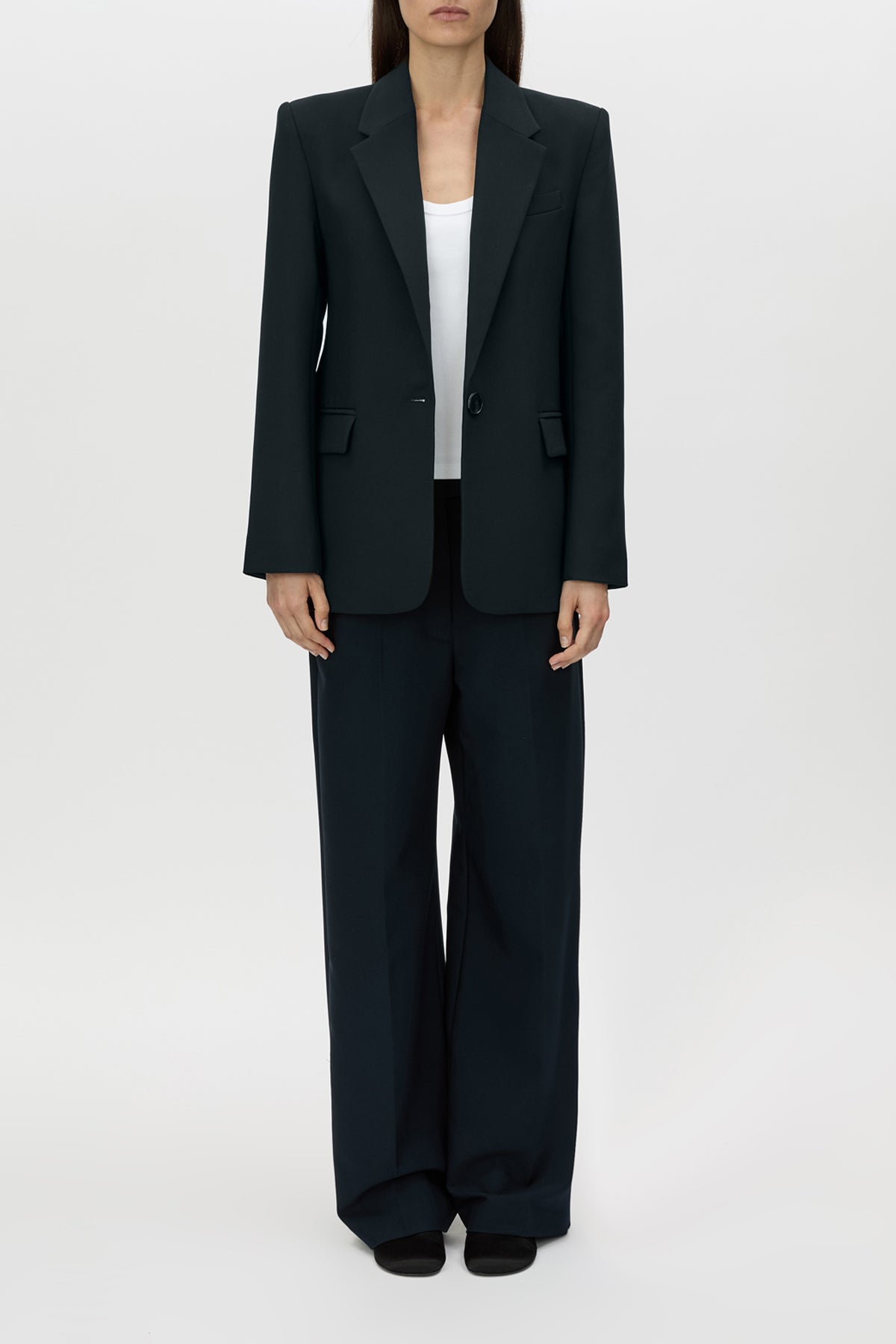 Bostan Blazer - CAMILLA AND MARC Bostan Blazer in a tailored navy fabrication, single-breasted silhouette, sharp sho