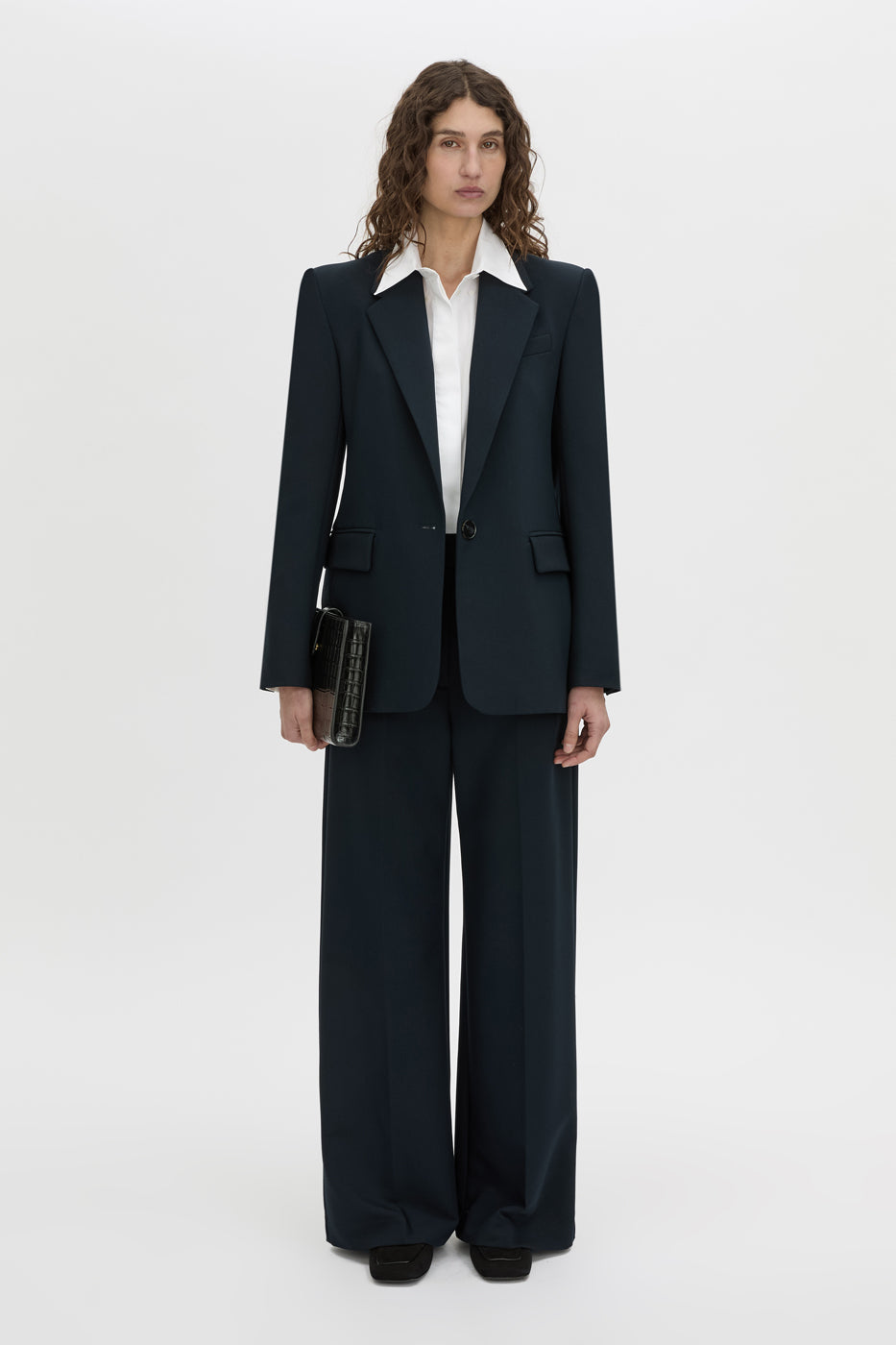 Front-styled view CAMILLA AND MARC Bostan tailored mid-rise pant in navy.