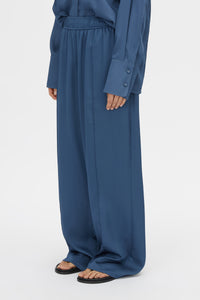 Cropped view CAMILLA AND MARC Cameo Pant in Steel with a relaxed wide‑leg silhouette.