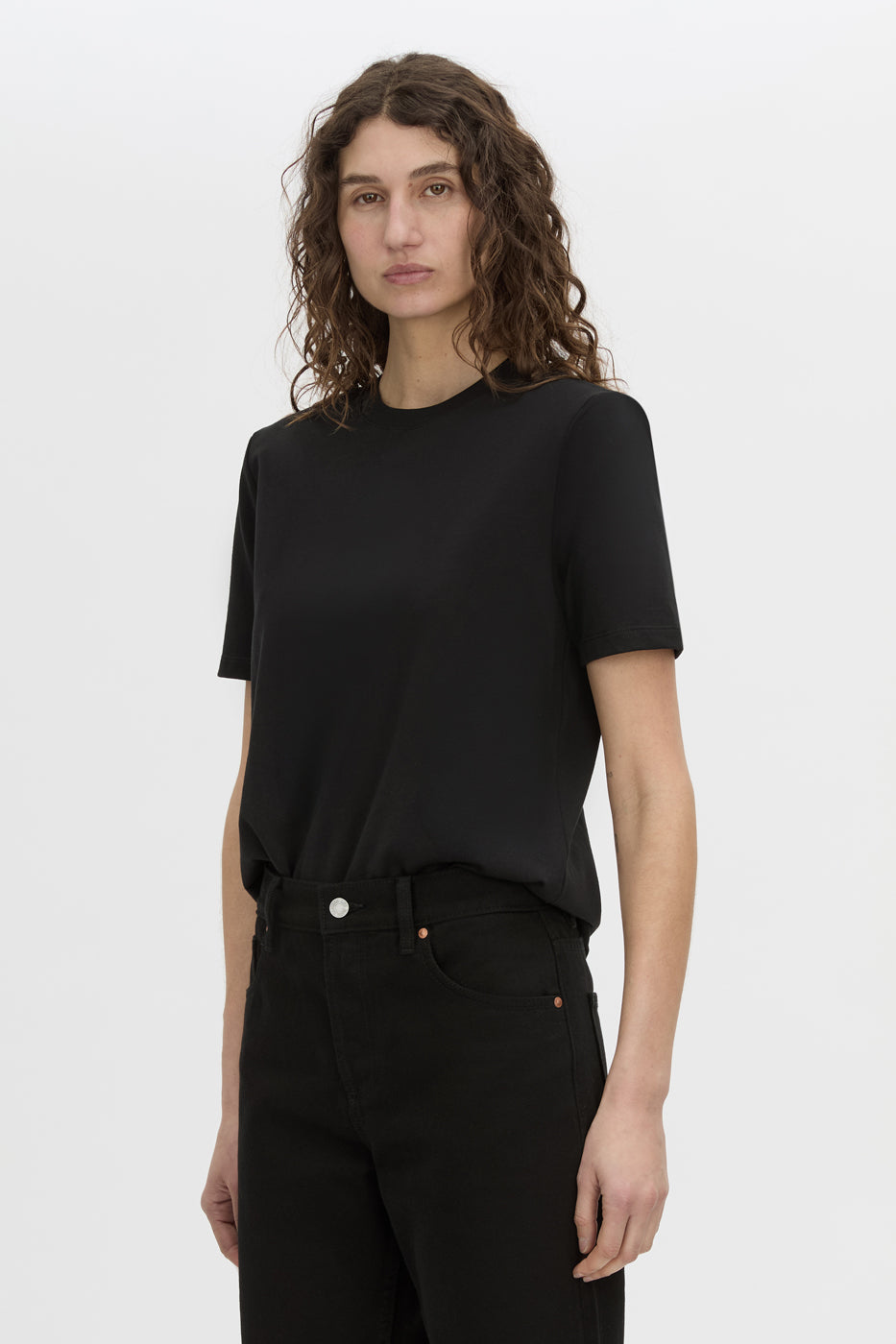 Cropped view CAMILLA AND MARC short sleeve Carmen Shoulder Pad Tee in black with strong shoulder design. 