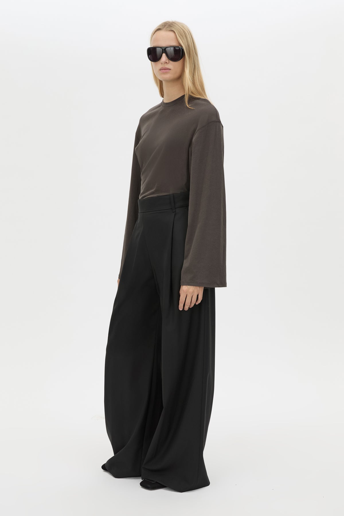 Dakota Long Sleeve Top - CAMILLA AND MARC Dakota long sleeve relaxed top in charcoal grey