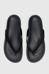 Erin Sandal