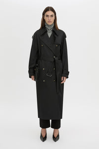 Front view CAMILLA AND MARC Evans classic trench coat in black in twill fabrication.
