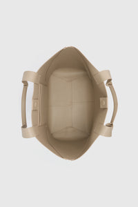 Ezra Tote