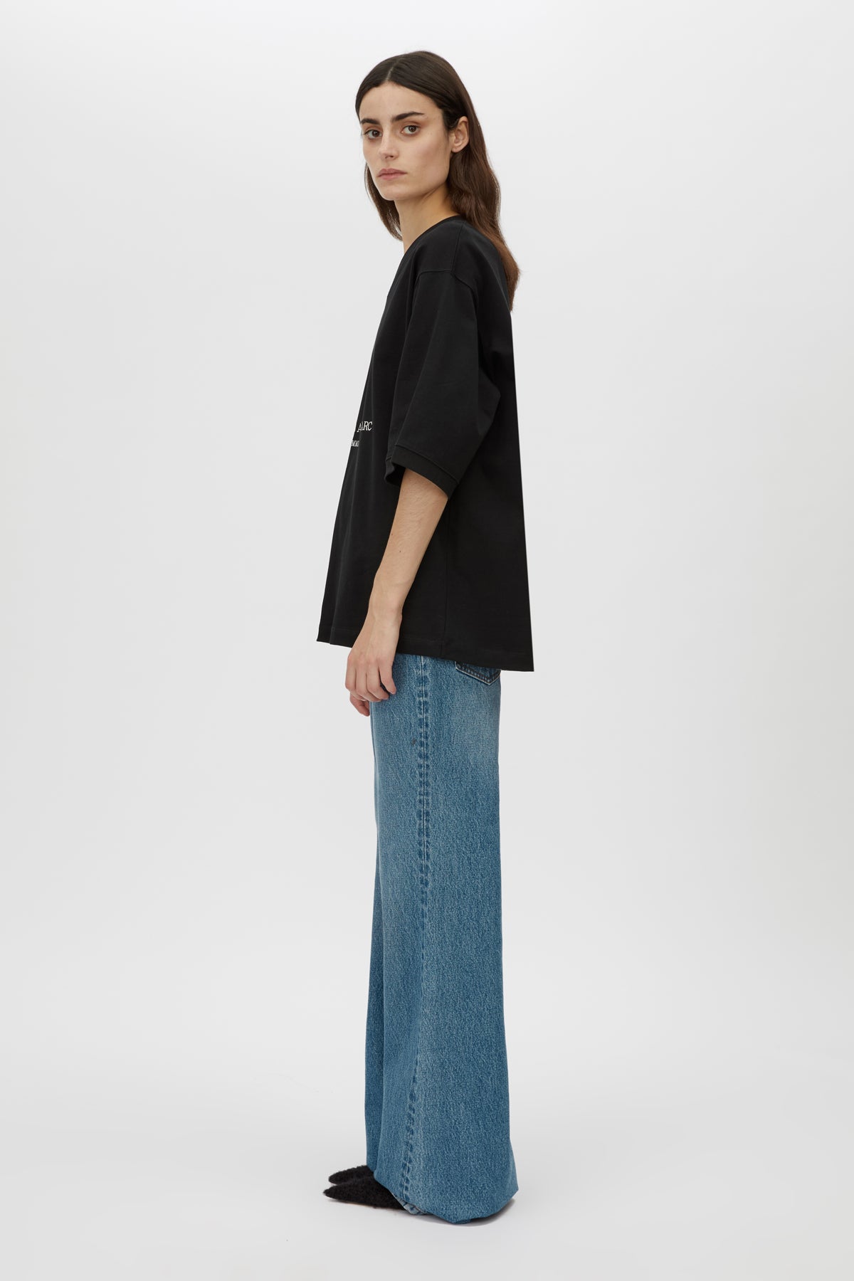Larissa Logo Tee