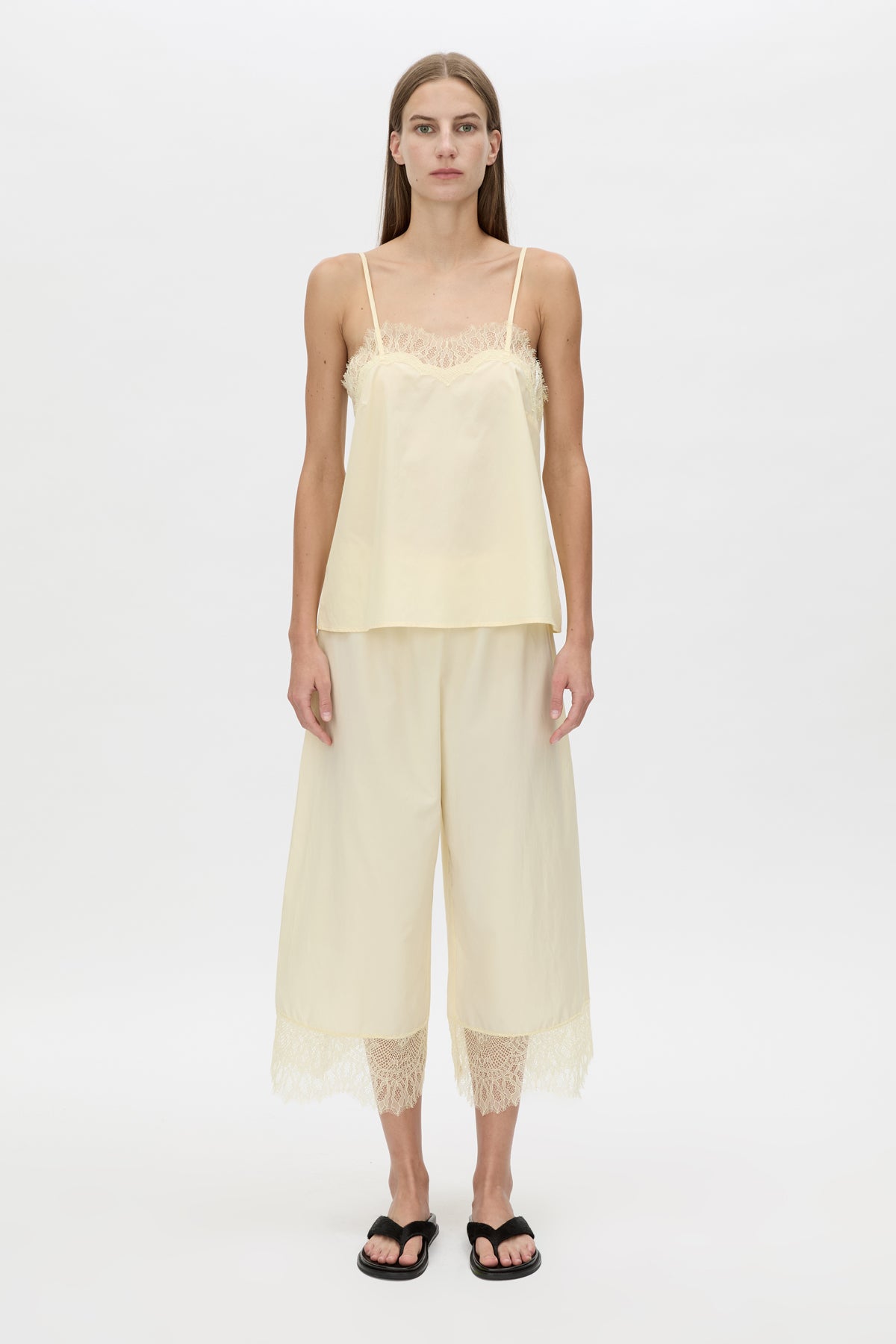 Lira Pant