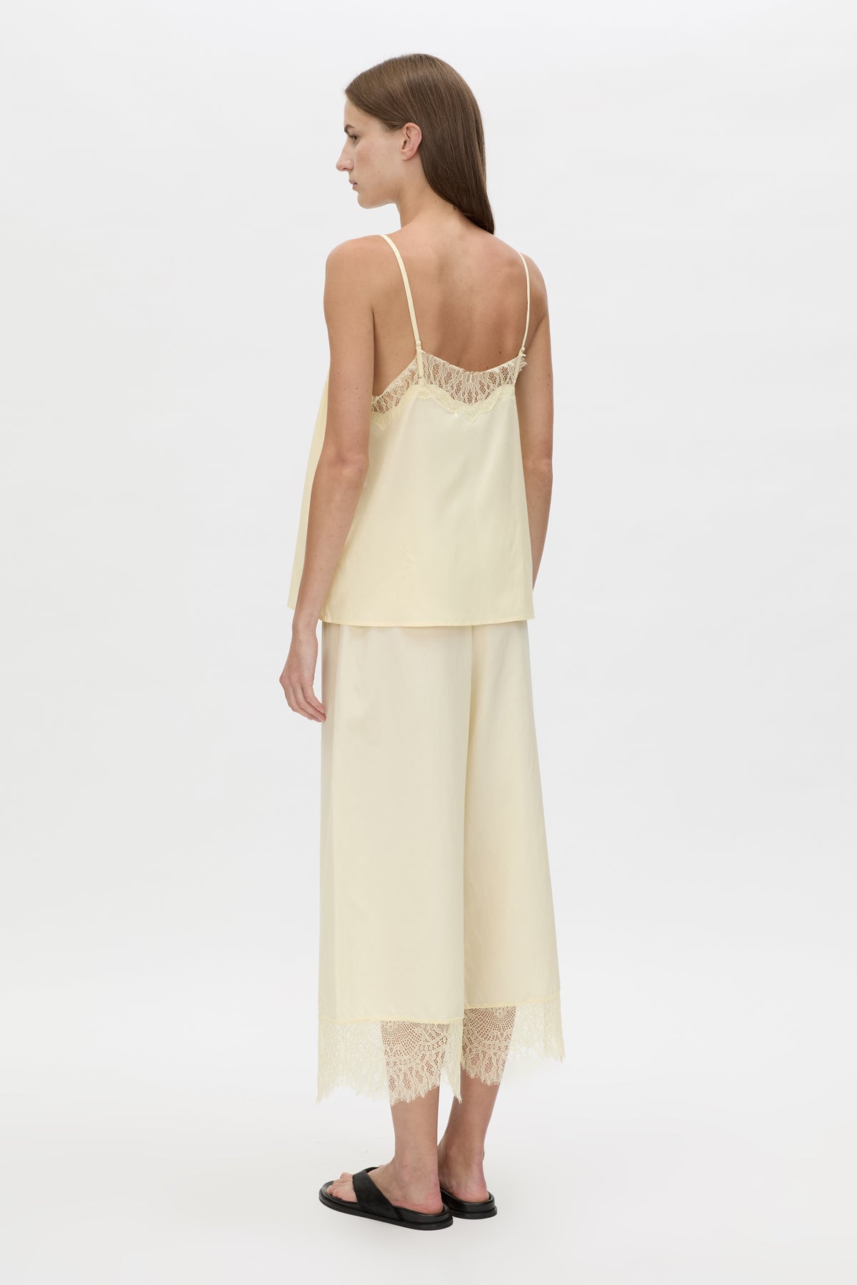 Lira Pant