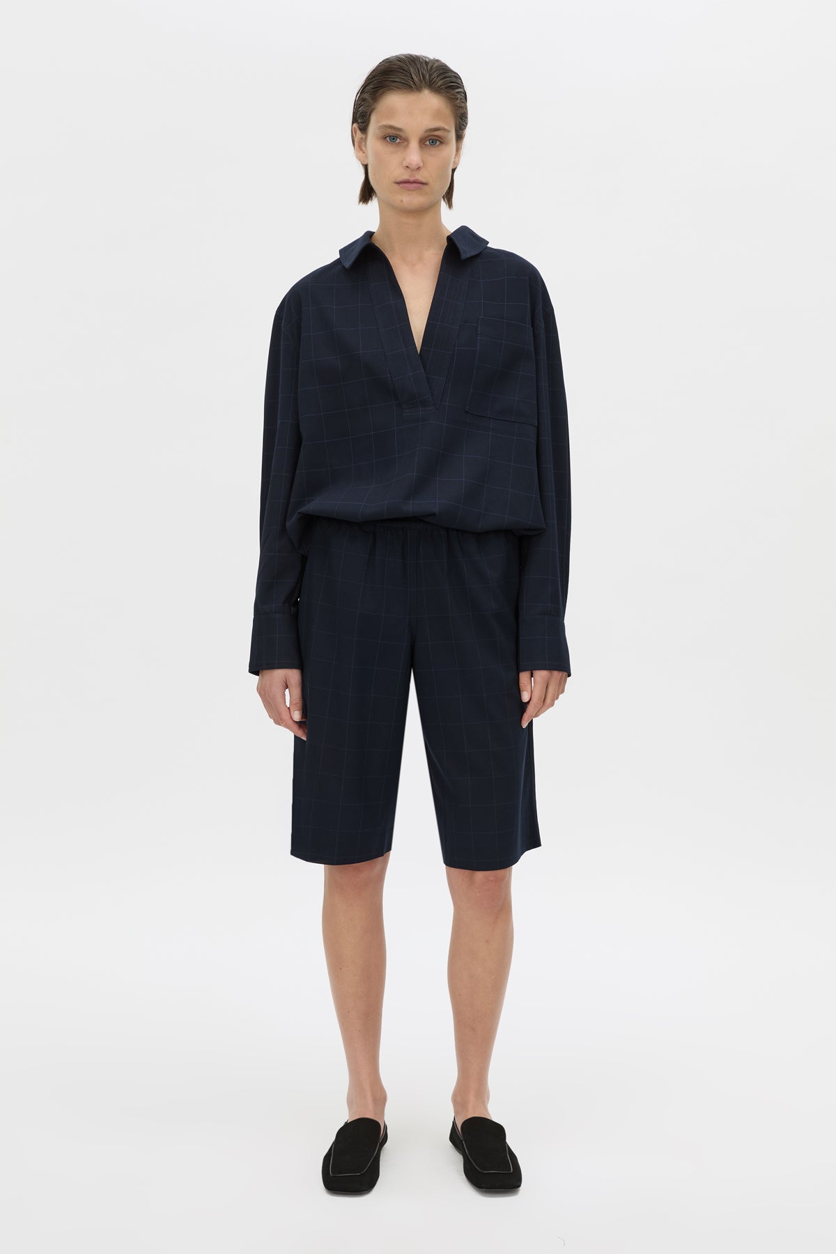 Front view CAMILLA AND MARC Lourdes check soft short in navy.