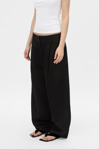 Cropped view CAMILLA AND MARC Magnolia Drill Pant in black with centre front and back pleats.