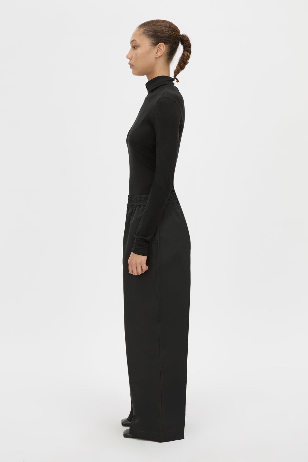 Mahdavi Pant