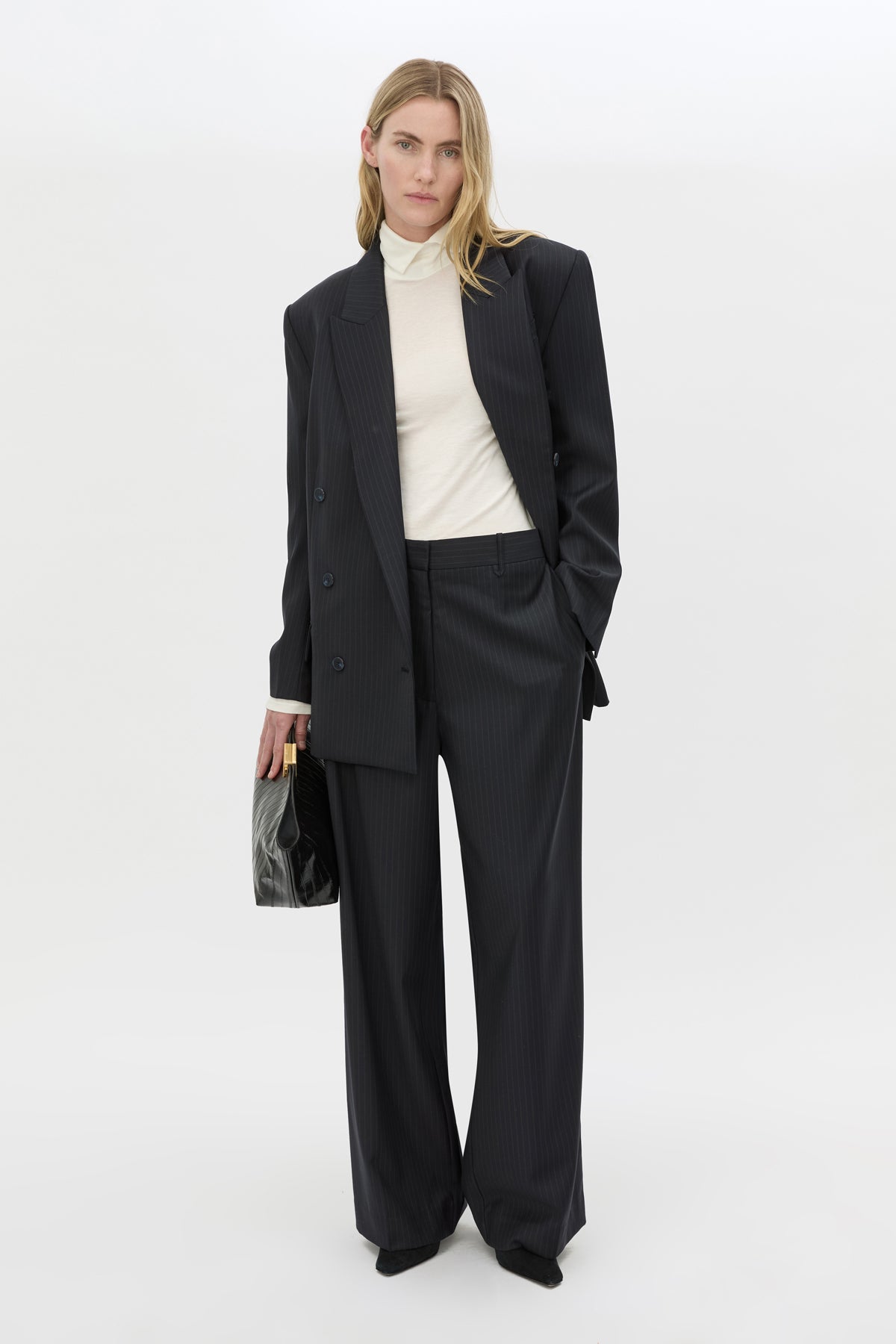 Orban Oversized Blazer in Navy Pinstripe. Ảnh: CAMILLA AND MARC® C&M