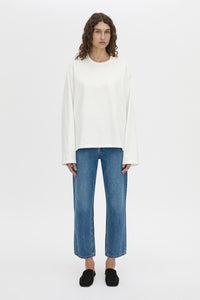 Front view CAMILLA AND MARC Peretti long sleeve tee in white with wide shaped sleeves.