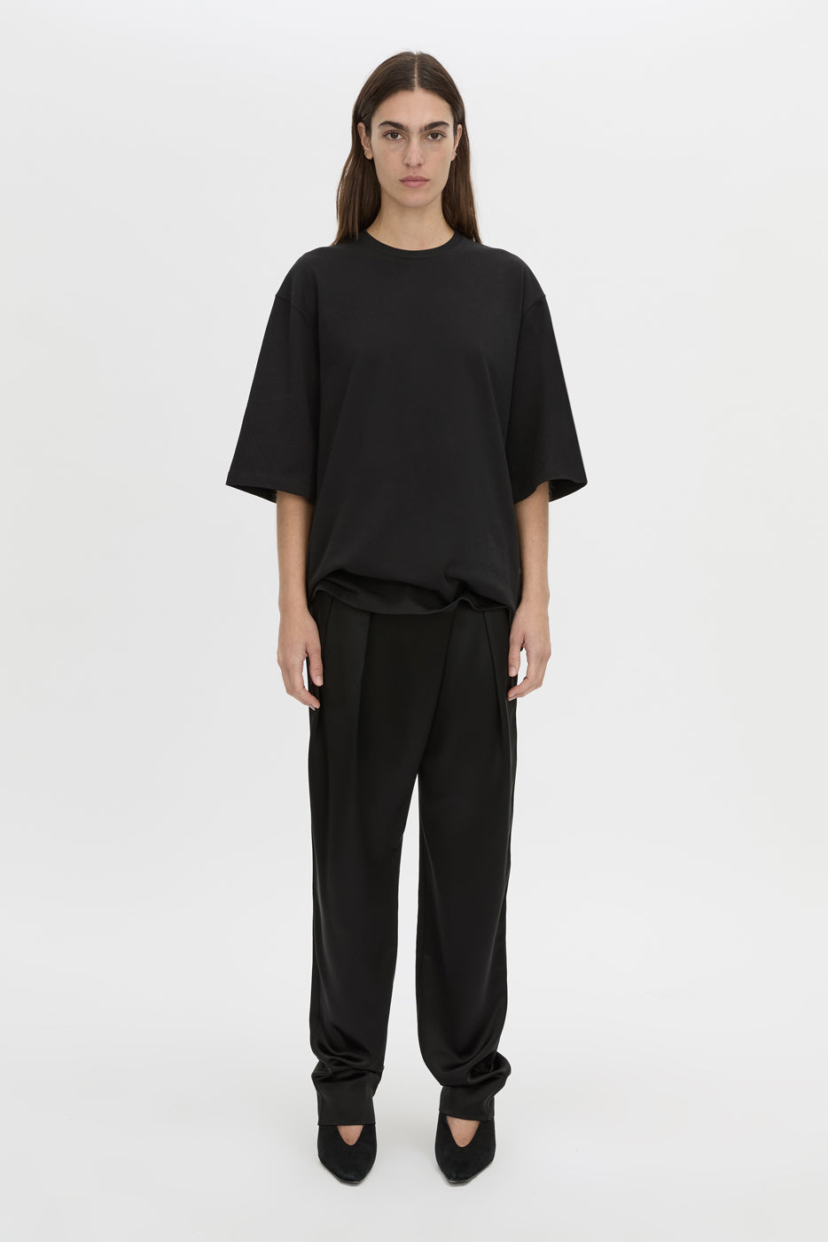 Front view CAMILLA AND MARC Romy Oversized Tee in black with tubular ribbed bound neckline.