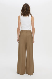 Rumi Pant