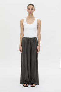 Front view CAMILLA AND MARC Senae Lightweight Lounge Pant in charcoal grey.