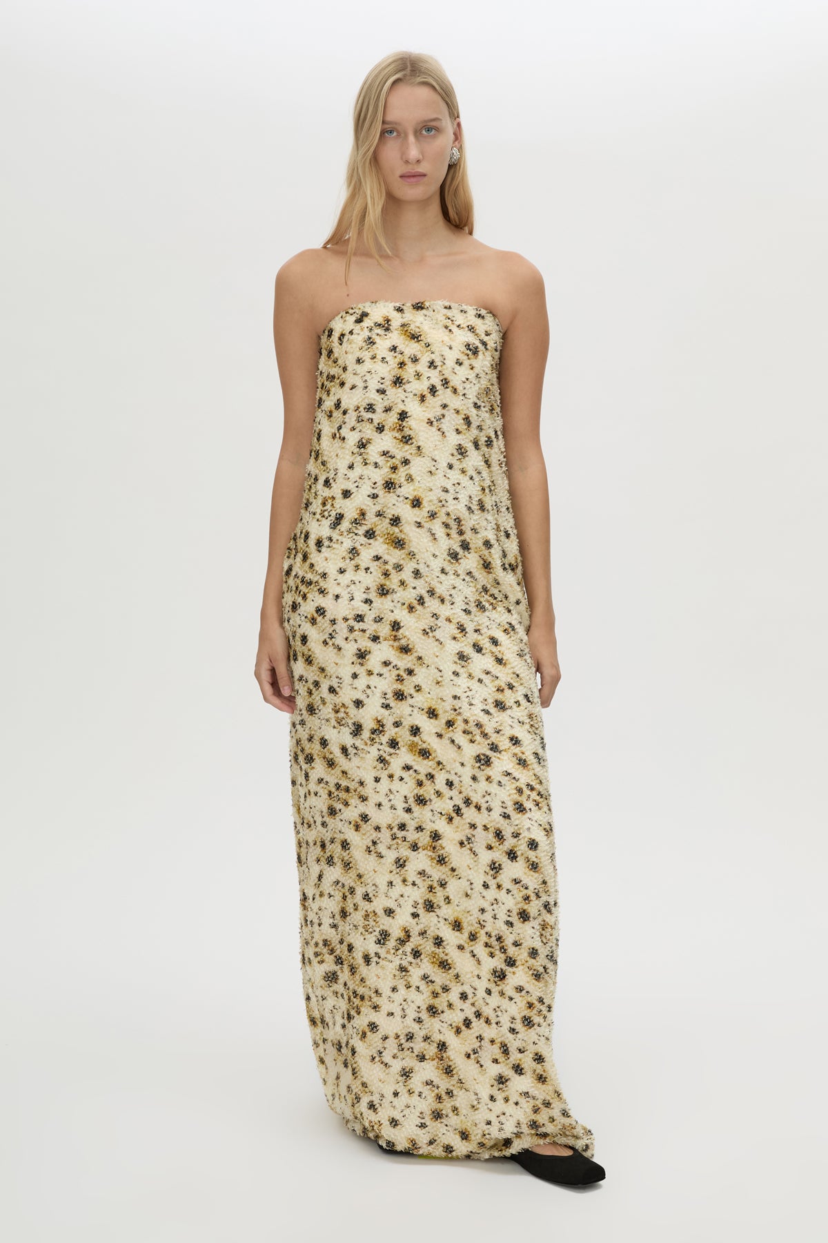 Front view CAMILLA AND MARC strapless Sentra Maxi Dress in Sentra print with structured internal bodice.