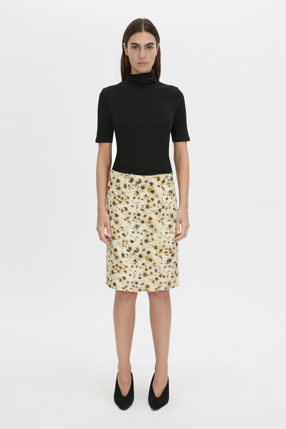 Front view CAMILLA AND MARC Sentra Midi Skirt in Sentra print with knee-length pencil‑skirt design.