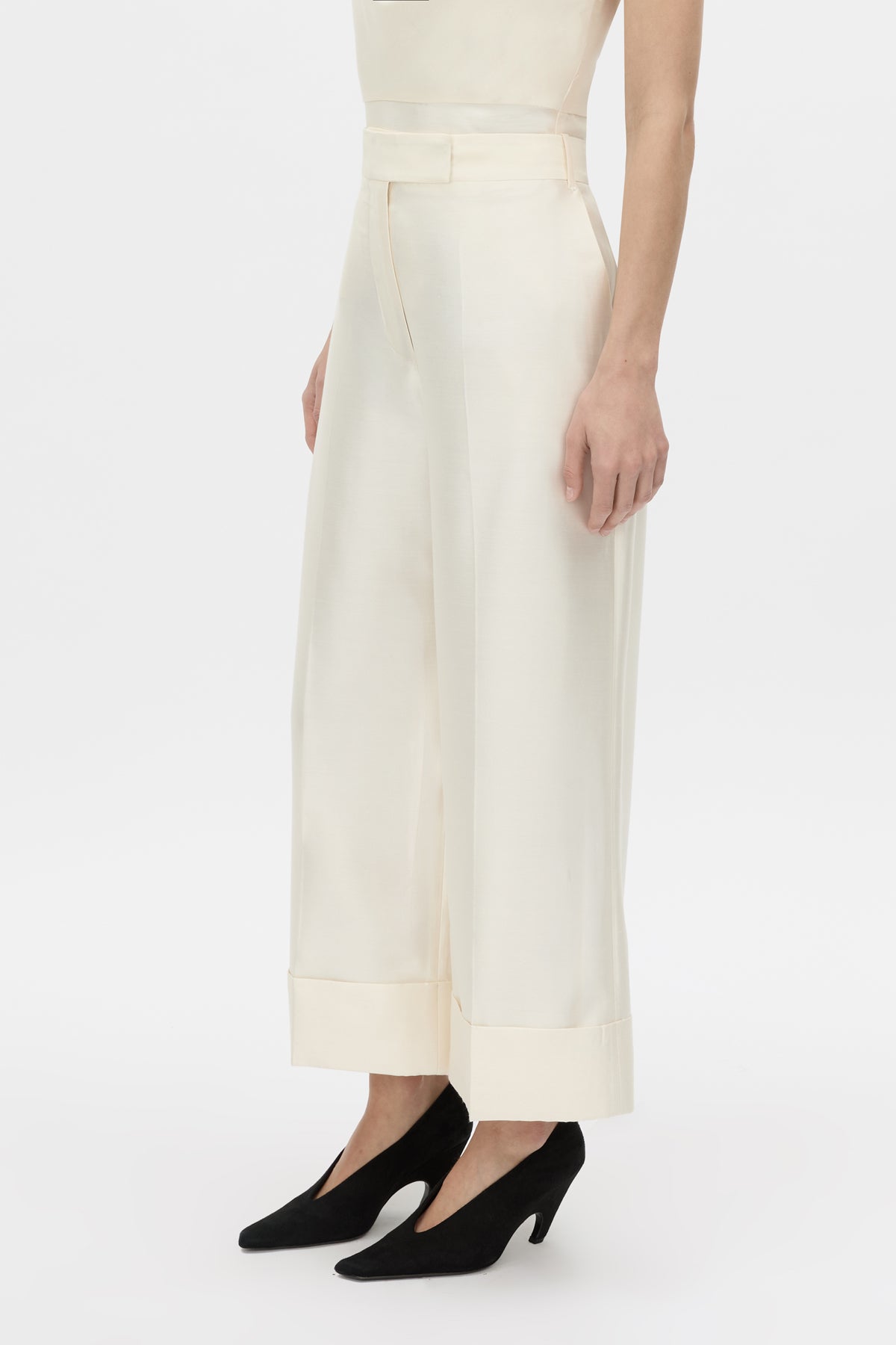 Cropped view CAMILLA AND MARC Sona Crop Pant in cream with wide‑leg culotte design.