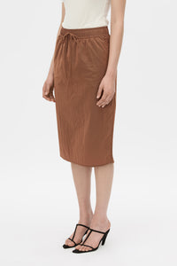 Cropped view CAMILLA AND MARC Storm Midi Skirt in mocha with an elasticated waistband, slanted side pockets and a back vent.