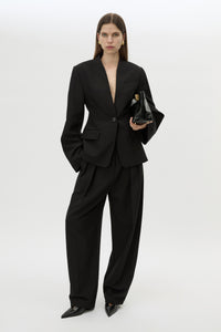 Front view CAMILLA AND MARC Tala Fitted Collarless Blazer in Black with single‑breasted closure, curved sleeves. 